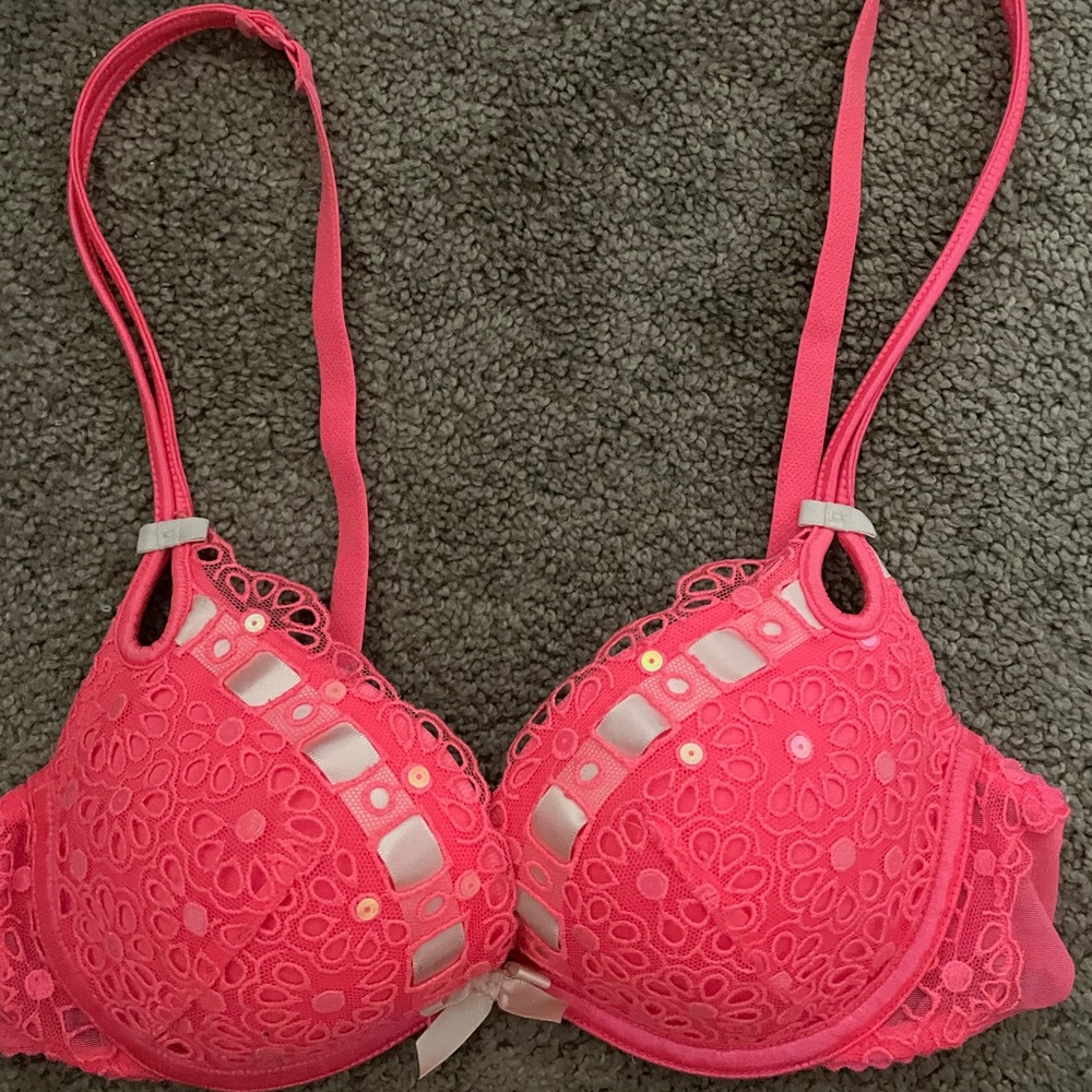 Beautiful Victoria’s Secret Bra